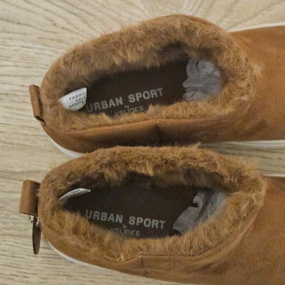 J Slides Faux Fur Lined Suede Luxe Bootie Platform Ankle Boots Nicely WP Size 9M - Picture 6 of 10